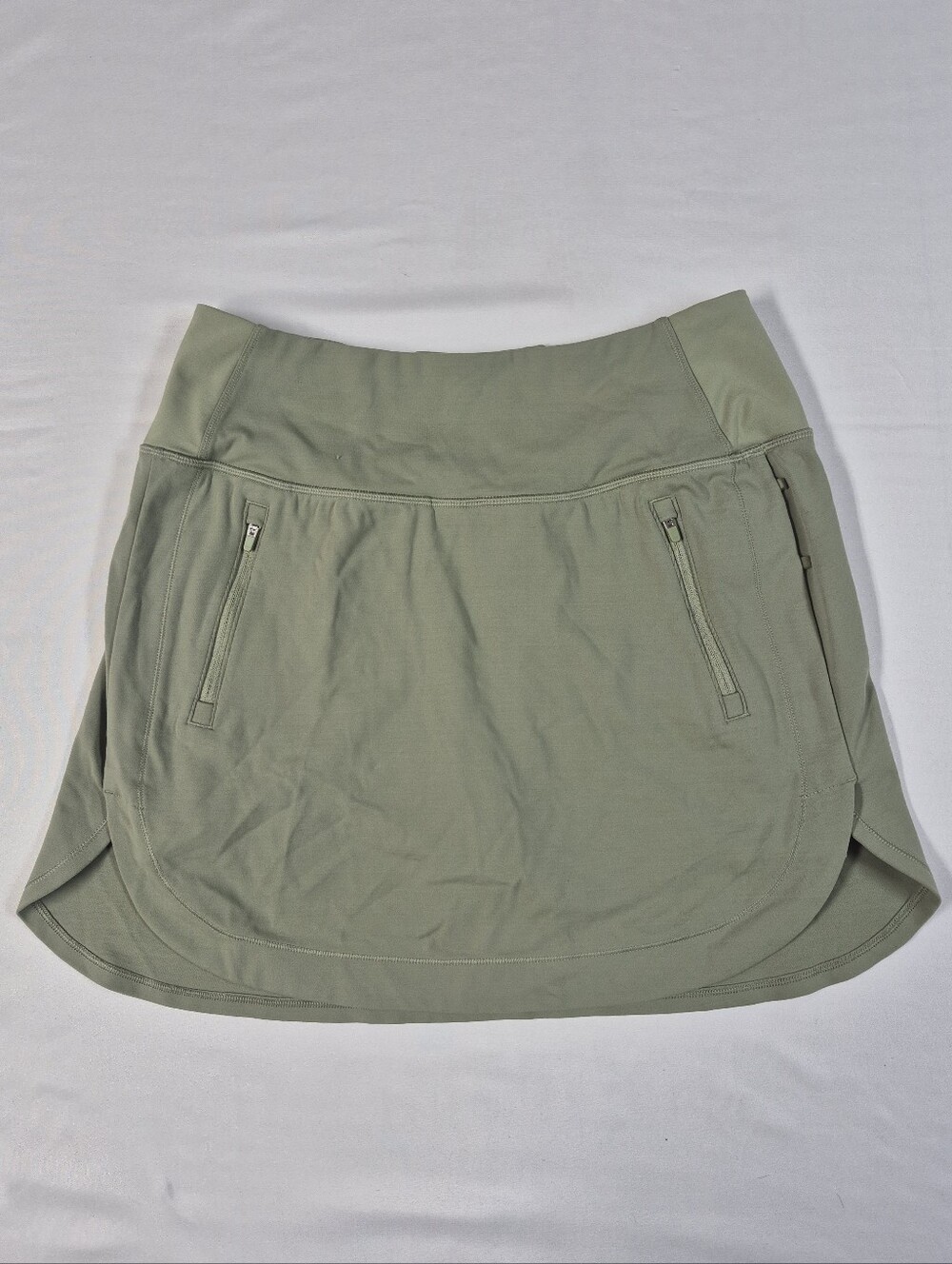 Athleta Fairway Golf Skort 16" Olive Green Athletic Skort Size M